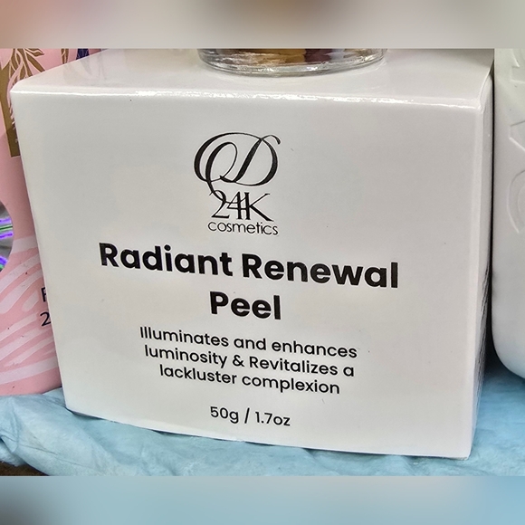 NIB $495 D24K Day Moisturizer with SPF 30 - All Skin Types - Picture 4 of 4